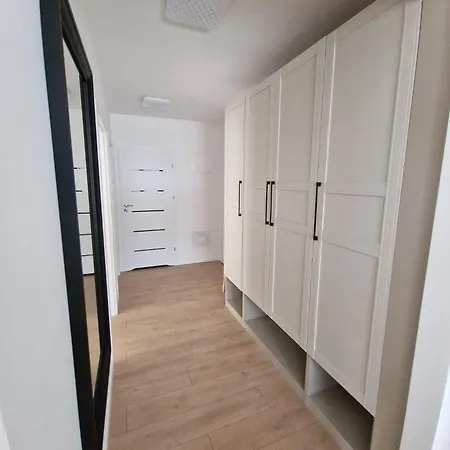 Апартаменти Miejski Z 2 Sypialniami ,garazem I Tarasem