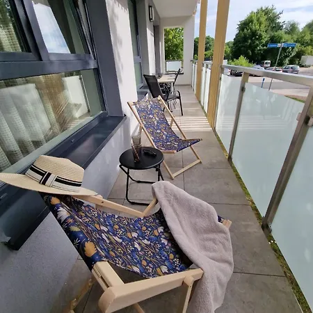 Miejski Z 2 Sypialniami ,garazem I Tarasem Apartman *