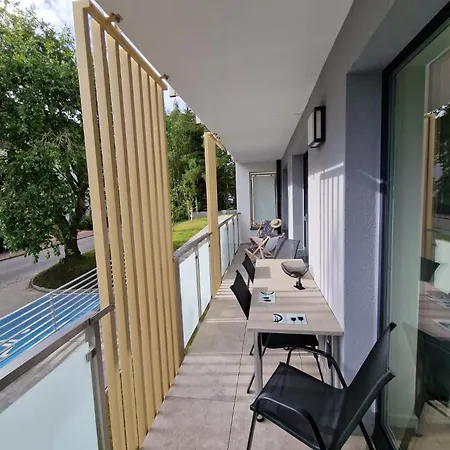 Miejski Z 2 Sypialniami ,garazem I Tarasem * Колобжег